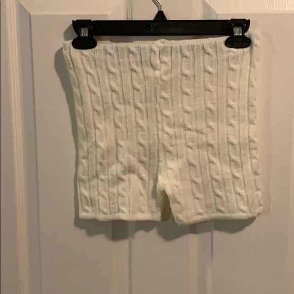 Cream Two piece Set - Picture 2 of 7